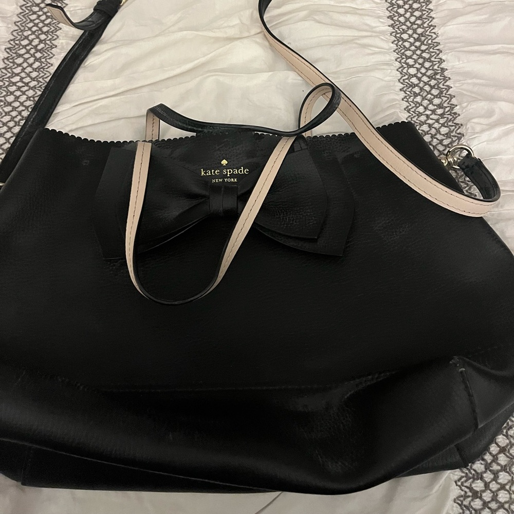 Black Bow Kate Spade Handbag with shoulder strap